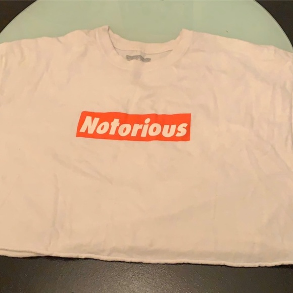 B.I.G cropped top - Picture 2 of 2